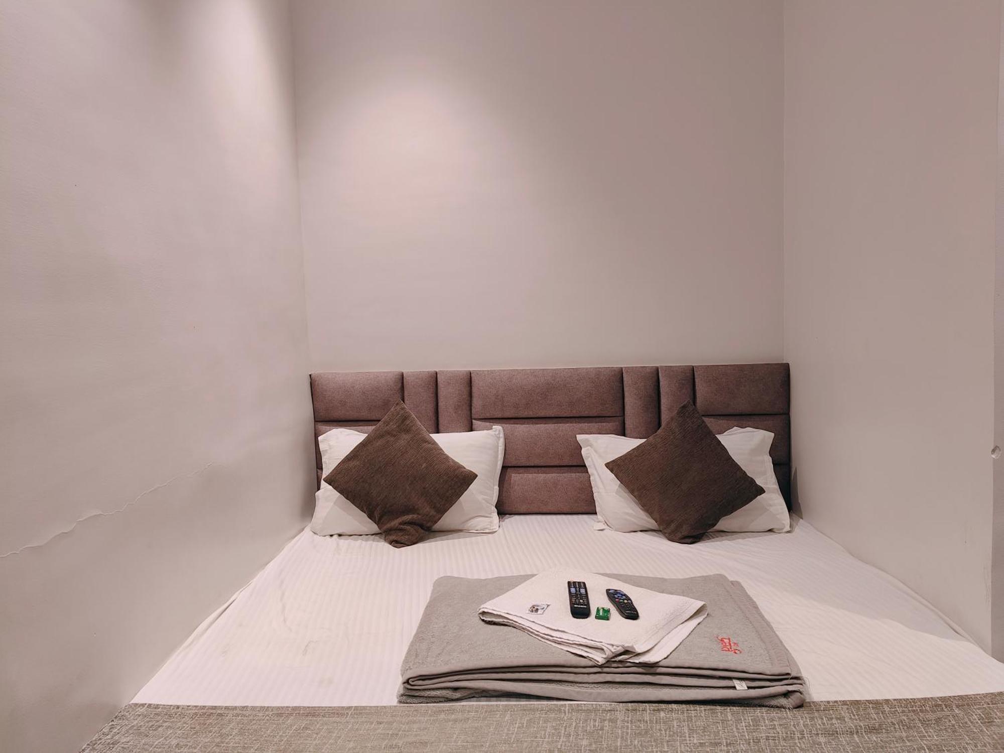 Hotel Pragati Inn Ahmednagar Εξωτερικό φωτογραφία