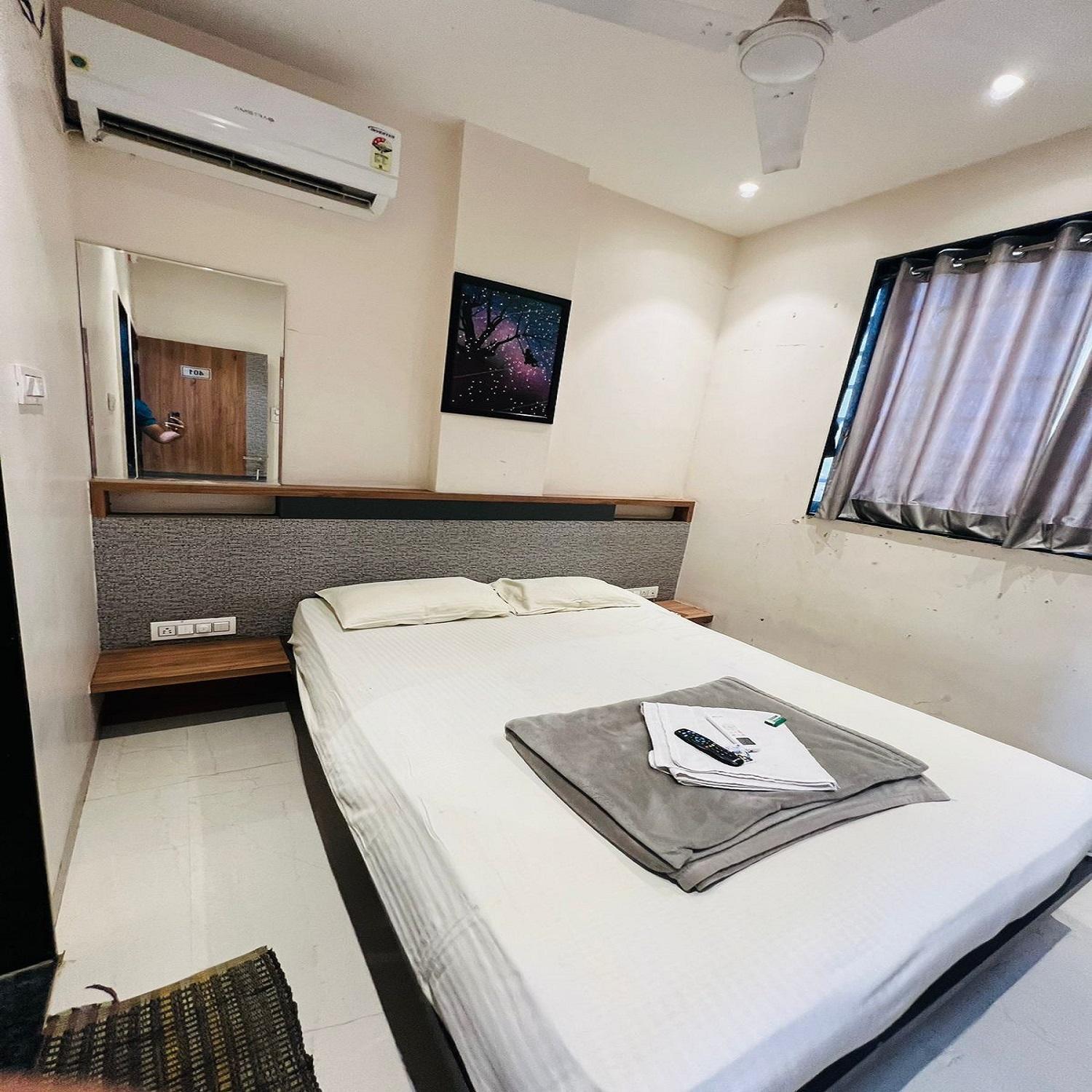 Hotel Pragati Inn Ahmednagar Εξωτερικό φωτογραφία