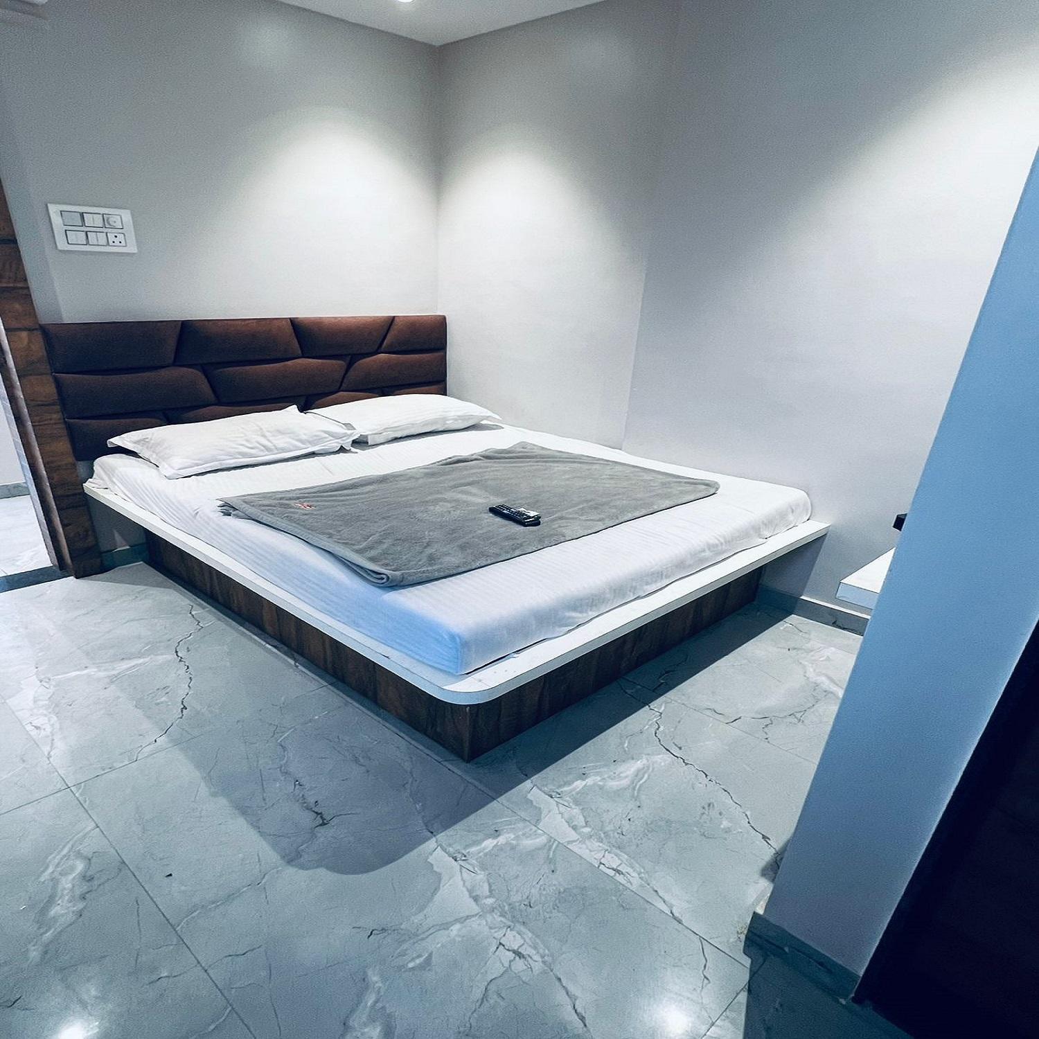 Hotel Pragati Inn Ahmednagar Εξωτερικό φωτογραφία
